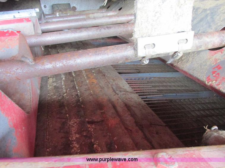 image for item A8732 1998 Case IH 2388 RWA combine