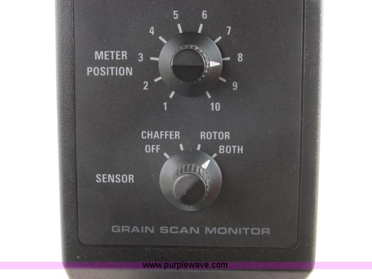 image for item A8732 1998 Case IH 2388 RWA combine