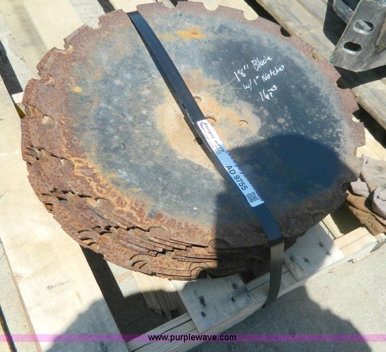 image for item AD9755 (16) 18" notched blades