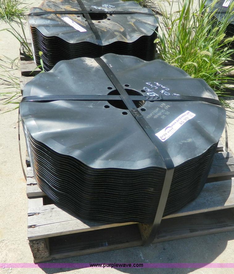 image for item AD9761 (27) 20 3/8" coulter blades