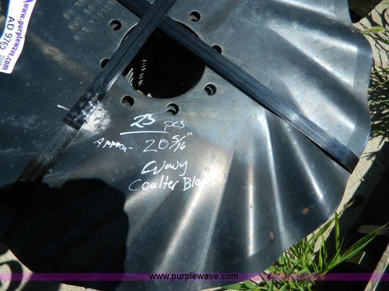 image for item AD9762 (23) 20 5/16" coulter blades
