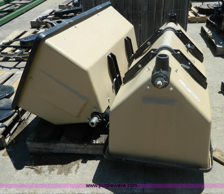 image for item AD9772 (2) hoppers