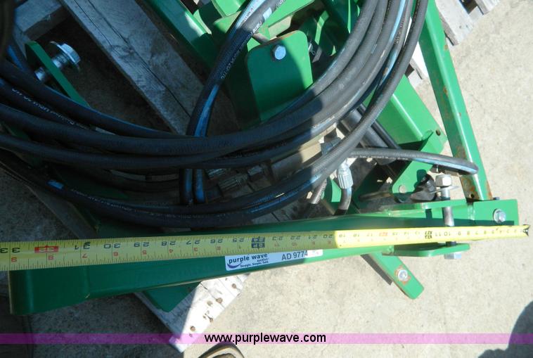 image for item AD9774 (2) hydraulic folding markers