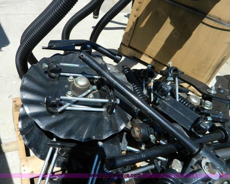 image for item AD9777 Coulter blade hub shafts