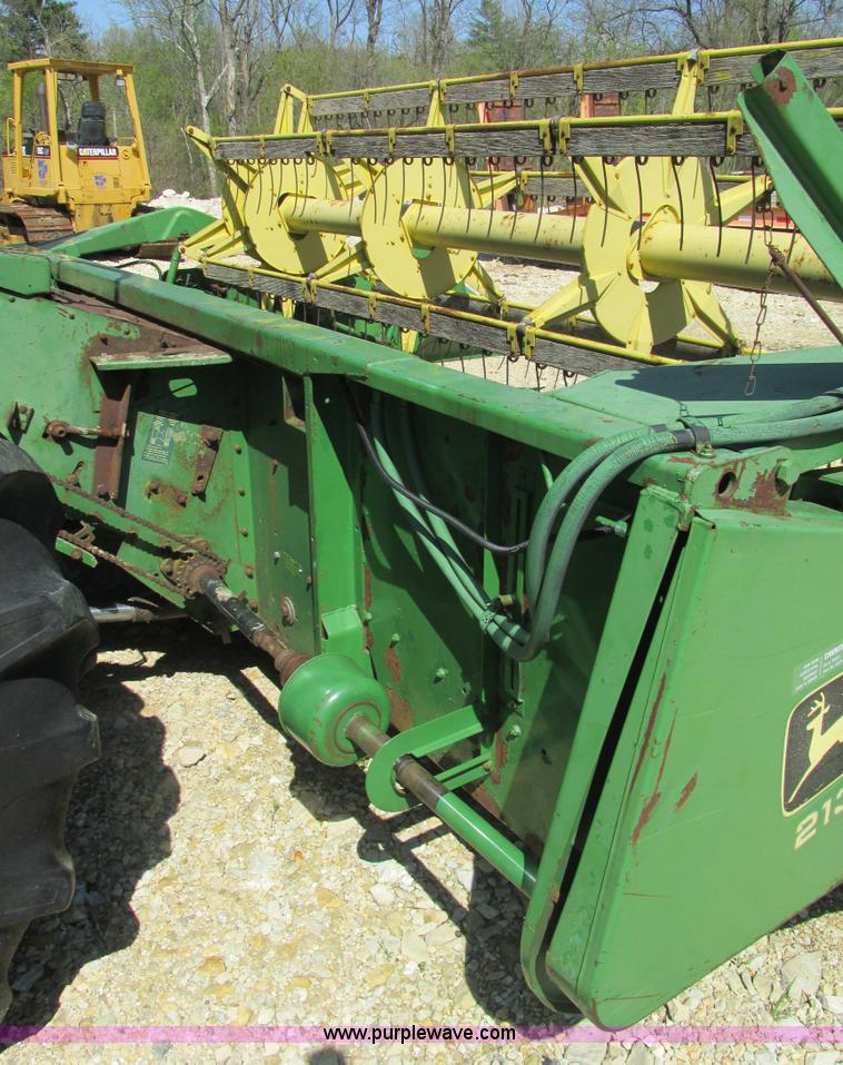image for item AN9079 1977 John Deere 4400 combine