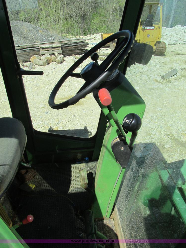 image for item AN9079 1977 John Deere 4400 combine
