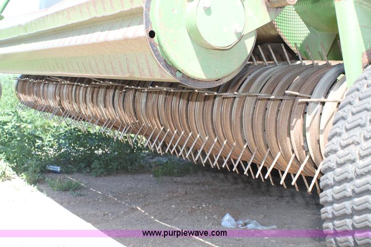 image for item C3894 2007 Krone Easy Flow 3801 pickup head