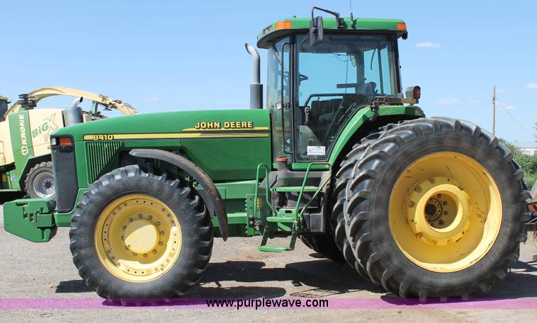 image for item C3895 2000 John Deere 8410 MFWD tractor
