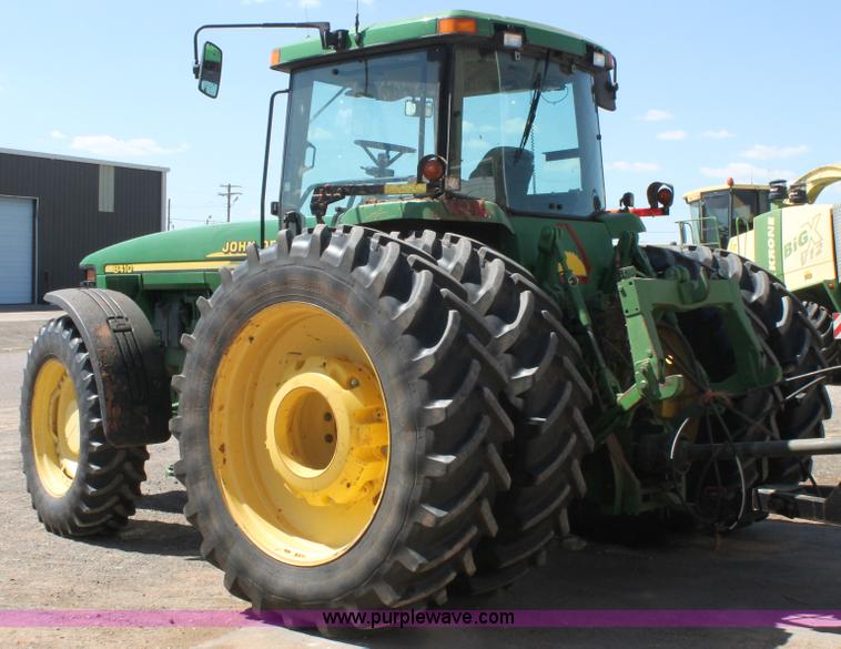 image for item C3895 2000 John Deere 8410 MFWD tractor