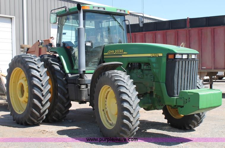 image for item C3895 2000 John Deere 8410 MFWD tractor