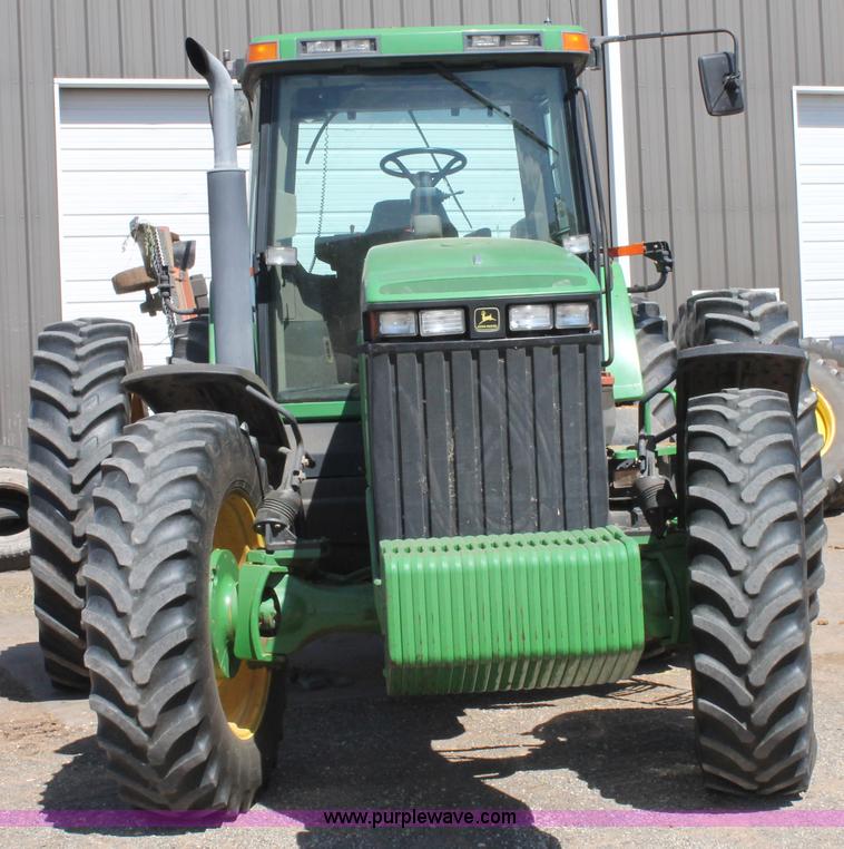 image for item C3895 2000 John Deere 8410 MFWD tractor