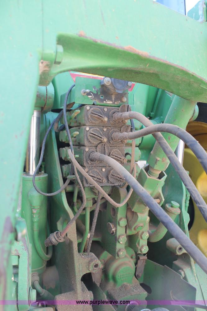 image for item C3895 2000 John Deere 8410 MFWD tractor