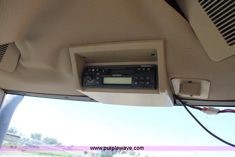 image for item C3895 2000 John Deere 8410 MFWD tractor