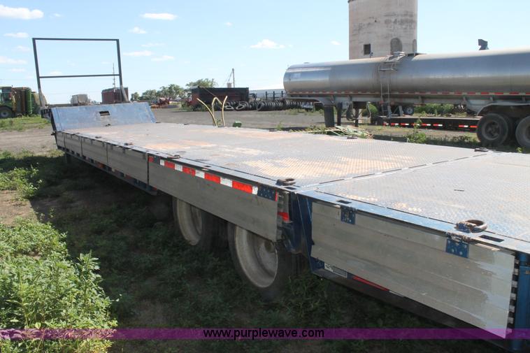 image for item C3903 2000 Wilson 4860T MUV-All trailer