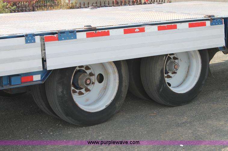 image for item C3903 2000 Wilson 4860T MUV-All trailer