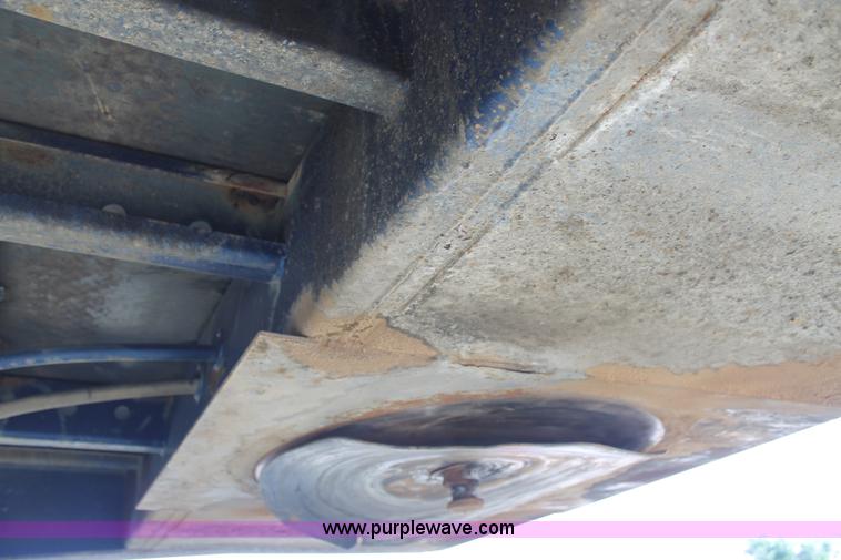 image for item C3903 2000 Wilson 4860T MUV-All trailer