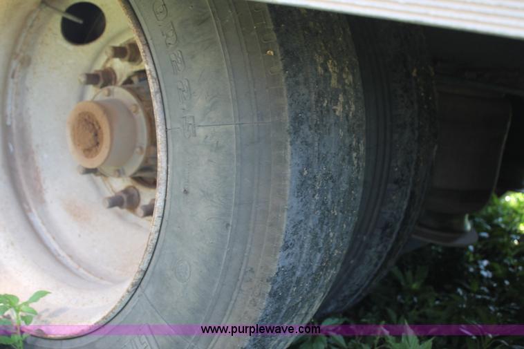 image for item C3903 2000 Wilson 4860T MUV-All trailer