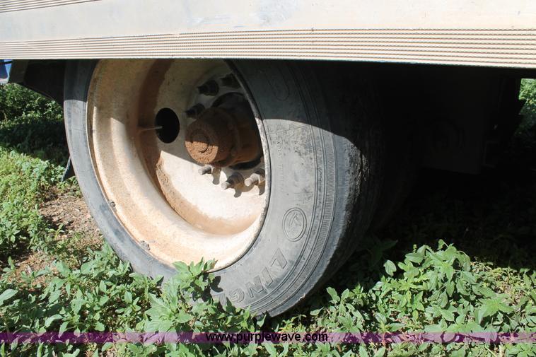 image for item C3903 2000 Wilson 4860T MUV-All trailer