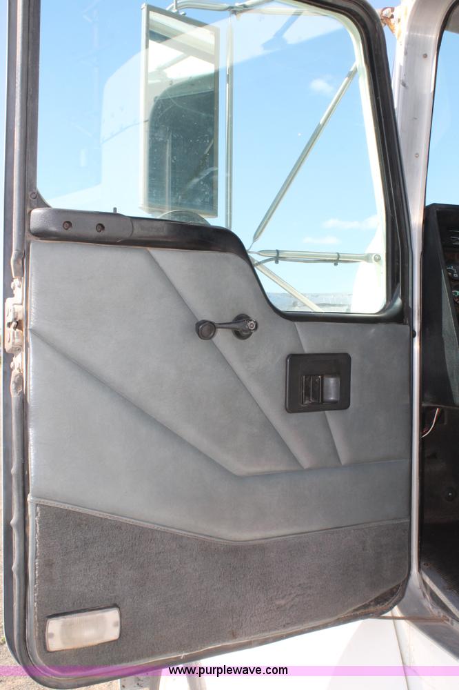 image for item C3904 1997 Kenworth T300 fuel truck