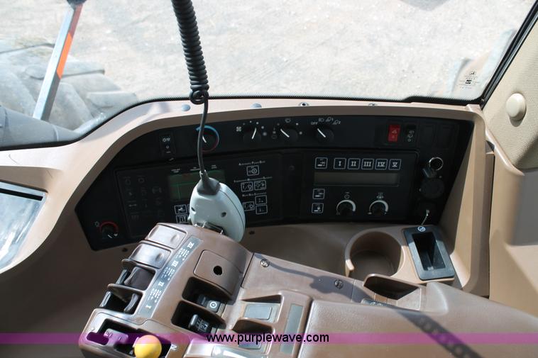 image for item C3906 2005 John Deere 9620 4WD tractor