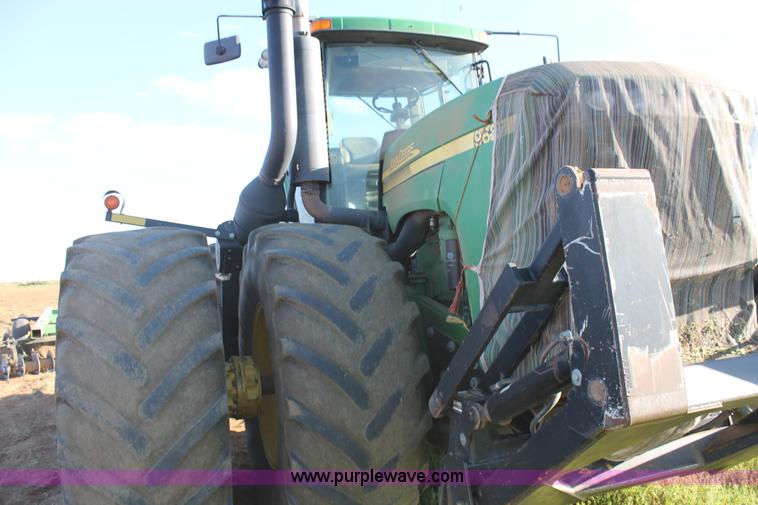 image for item C3906 2005 John Deere 9620 4WD tractor