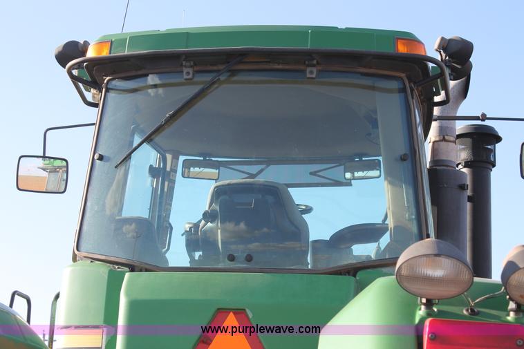 image for item C3906 2005 John Deere 9620 4WD tractor