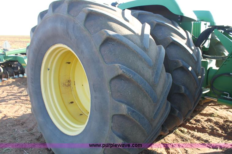 image for item C3906 2005 John Deere 9620 4WD tractor