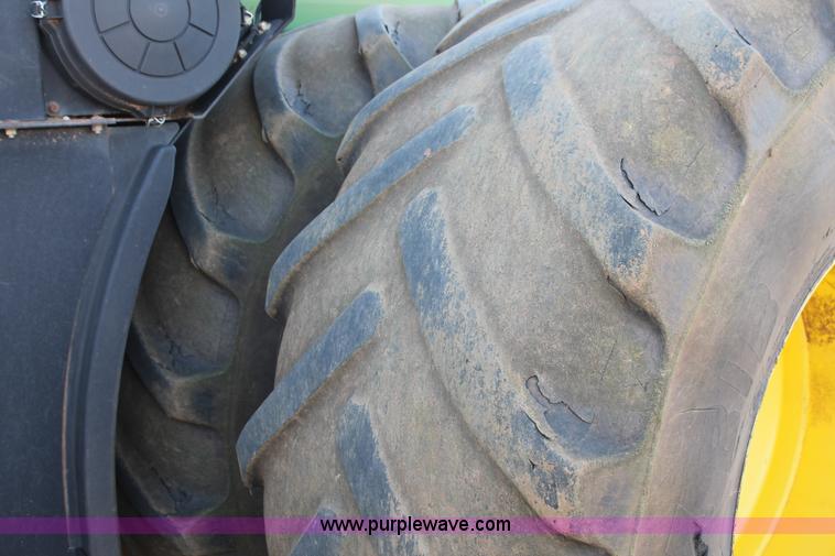 image for item C3906 2005 John Deere 9620 4WD tractor