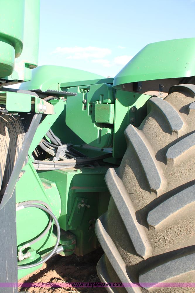 image for item C3906 2005 John Deere 9620 4WD tractor