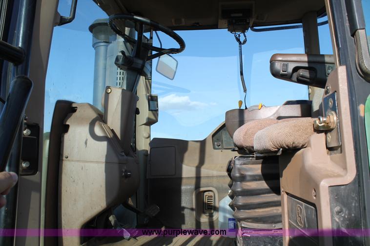 image for item C3906 2005 John Deere 9620 4WD tractor