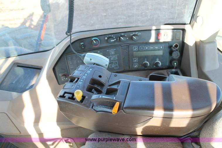 image for item C3906 2005 John Deere 9620 4WD tractor