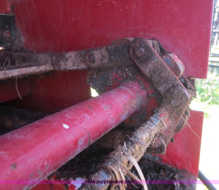 image for item D2105 BBI litter spreader