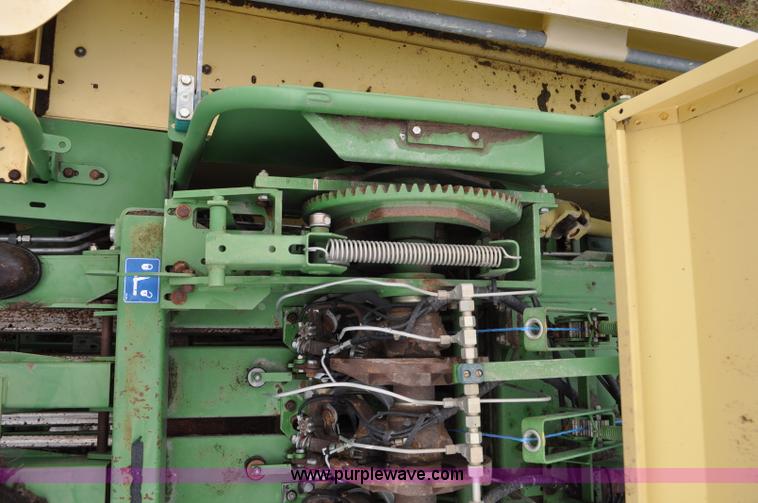 image for item F2020 2006 Krone Big Pack 1290 big square baler