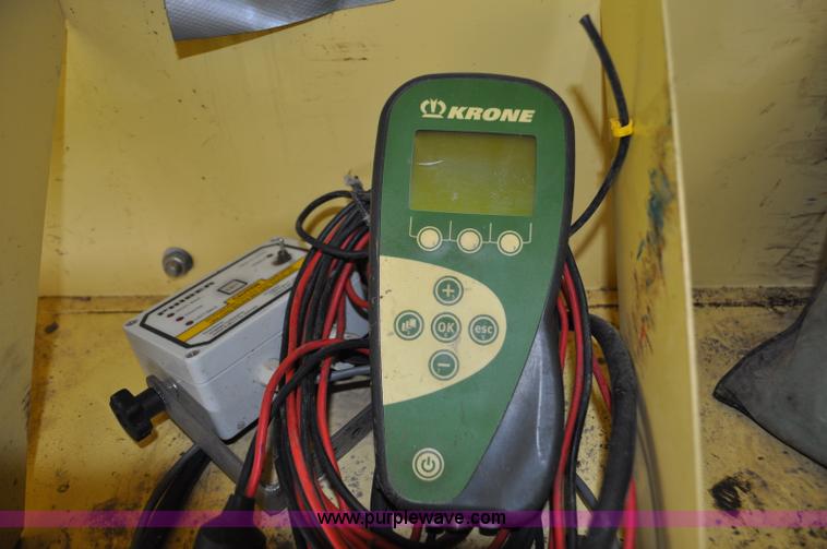 image for item F2020 2006 Krone Big Pack 1290 big square baler