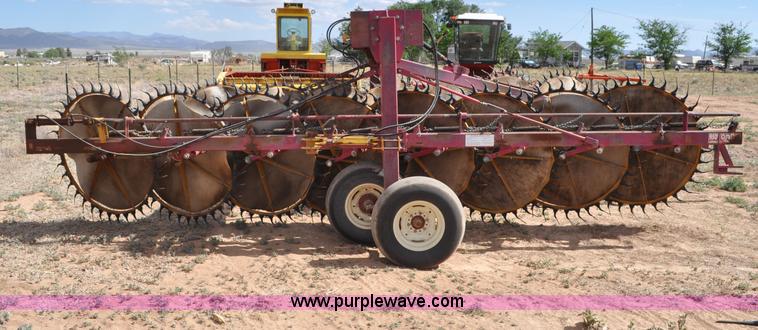 image for item F2022 Darf 950 hay rake
