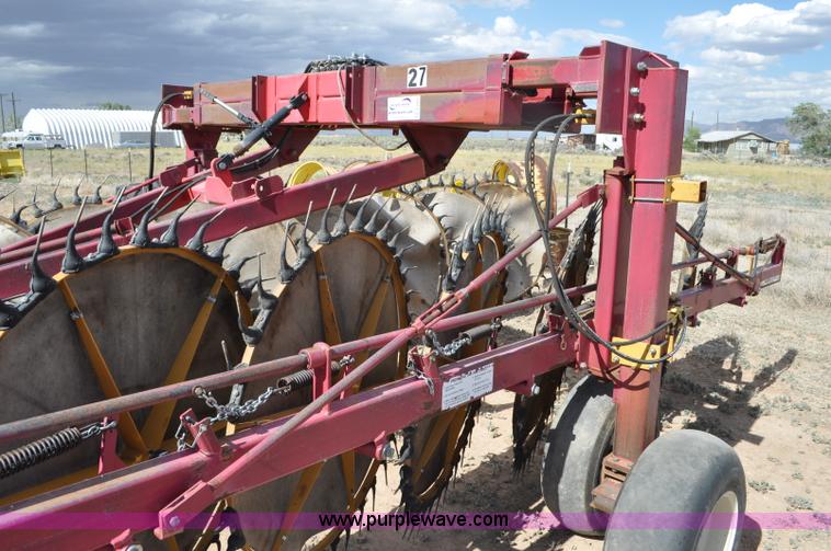 image for item F2022 Darf 950 hay rake