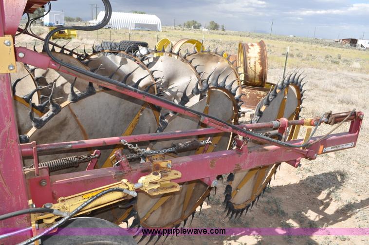 image for item F2022 Darf 950 hay rake