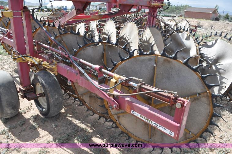 image for item F2022 Darf 950 hay rake