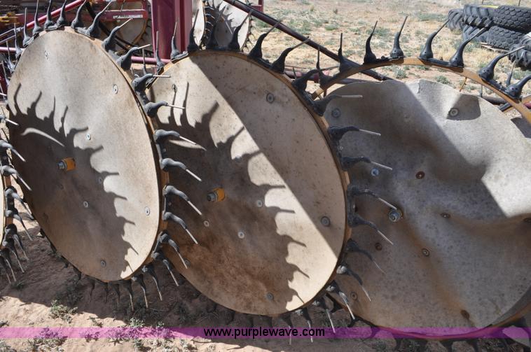 image for item F2022 Darf 950 hay rake