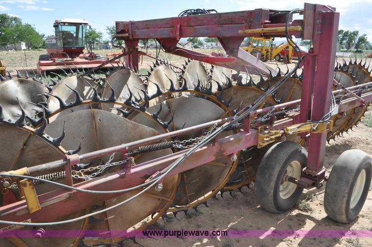 image for item F2022 Darf 950 hay rake