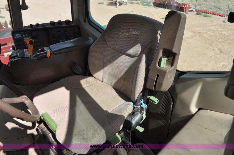 image for item F2024 2003 John Deere 7520 MFWD tractor