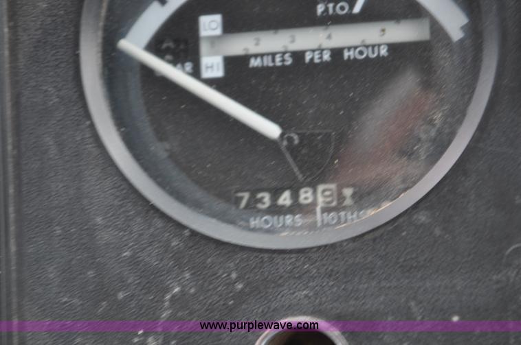 image for item F2027 1978 John Deere 4240 tractor