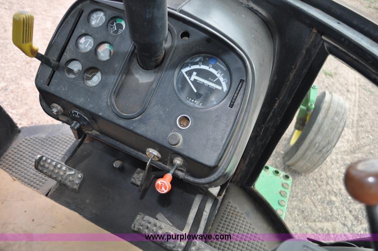 image for item F2027 1978 John Deere 4240 tractor