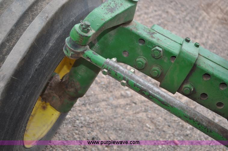 image for item F2027 1978 John Deere 4240 tractor