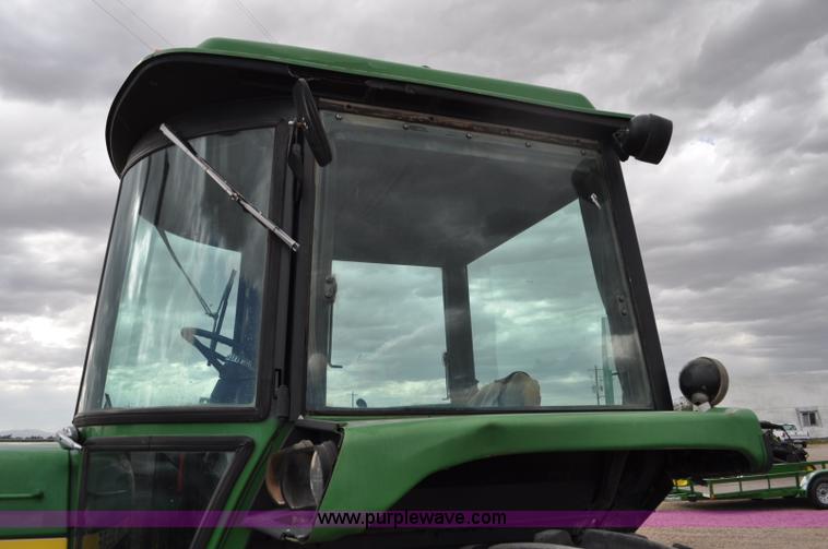 image for item F2027 1978 John Deere 4240 tractor