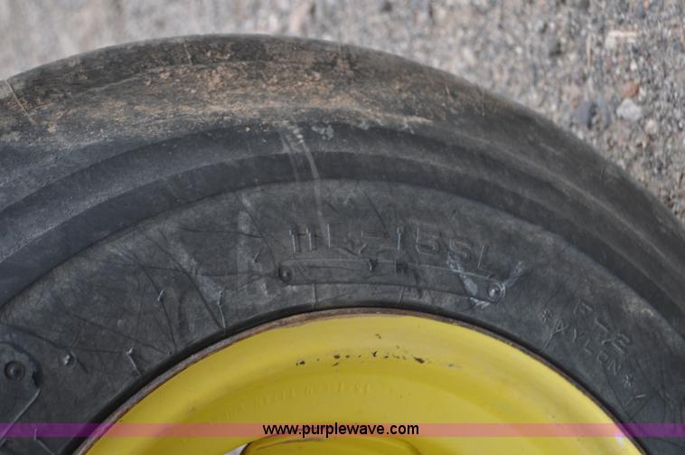 image for item F2027 1978 John Deere 4240 tractor