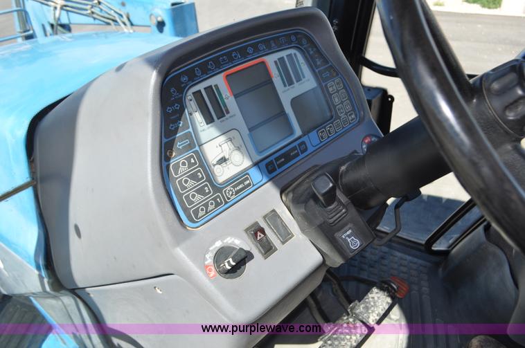 image for item F2029 1994 Ford 8670 MFWD tractor