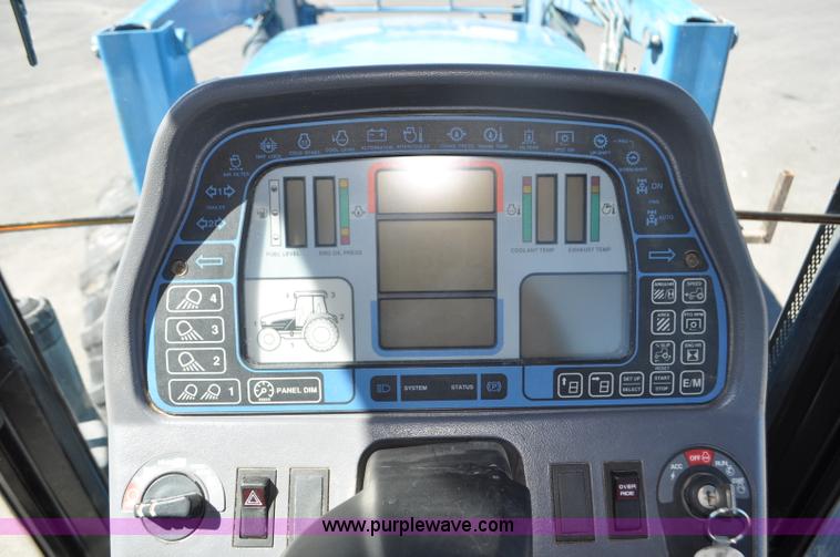 image for item F2029 1994 Ford 8670 MFWD tractor