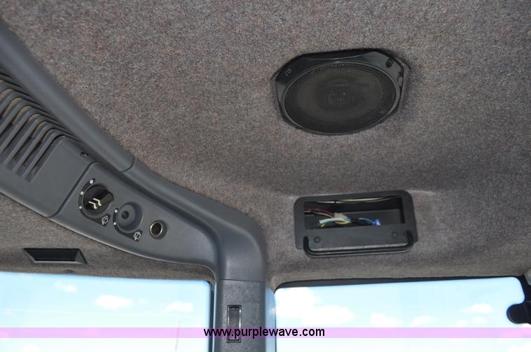 image for item F2029 1994 Ford 8670 MFWD tractor