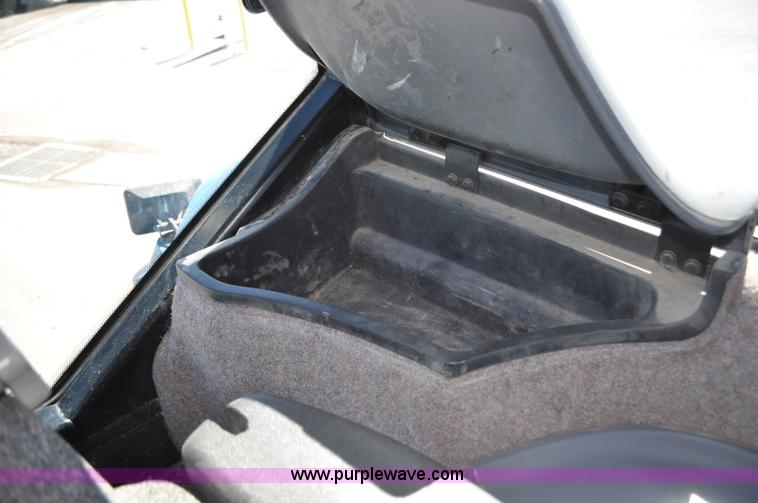 image for item F2029 1994 Ford 8670 MFWD tractor